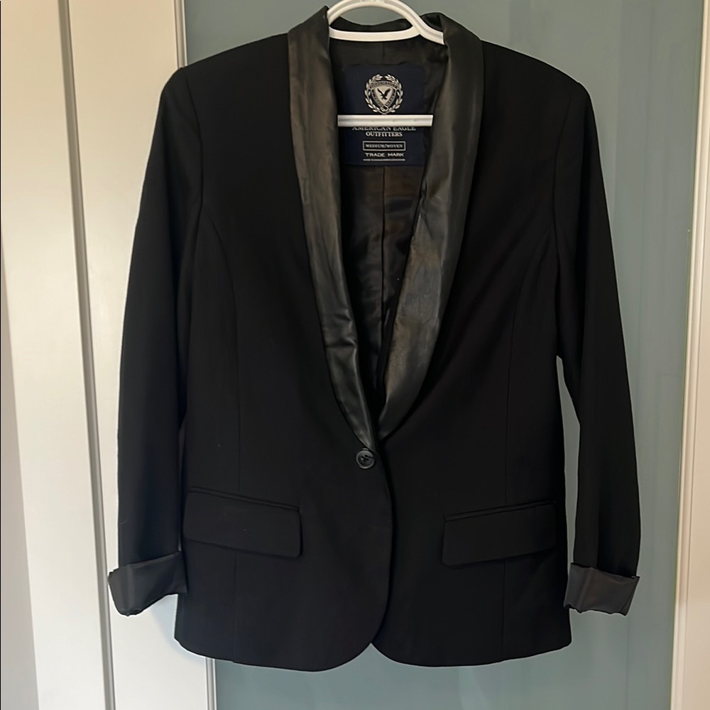 American Eagle Women’s Black Blazer